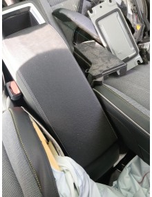 Recambio de apoyabrazos central para renault megane e-tech suv ev40 referencia OEM IAM    2