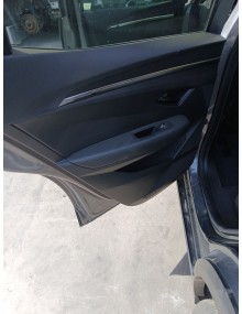 Recambio de guarnecido puerta trasera izquierda para renault megane e-tech suv ev40 referencia OEM IAM   