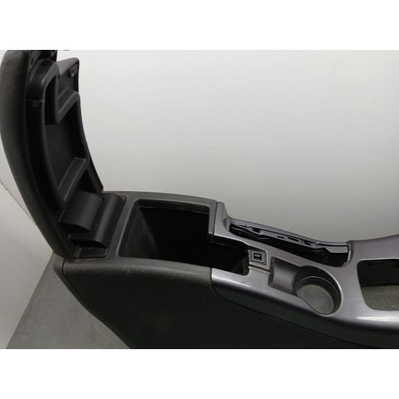 Recambio de apoyabrazos central para renault scenic iii bose edition referencia OEM IAM 969101821r CUERO NEGRO 