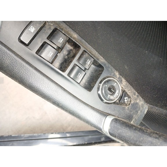 Recambio de mando elevalunas delantero izquierdo para hyundai i40 i (vf) 1.7 crdi referencia OEM IAM   