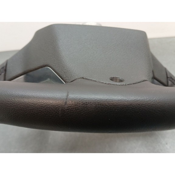 Recambio de volante para ford tourneo courier (c4a) titanium referencia OEM IAM et763600 buen estado 