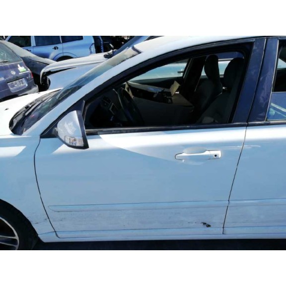 volvo s40 berlina del año 2010