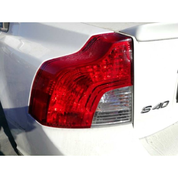 volvo s40 berlina del año 2010