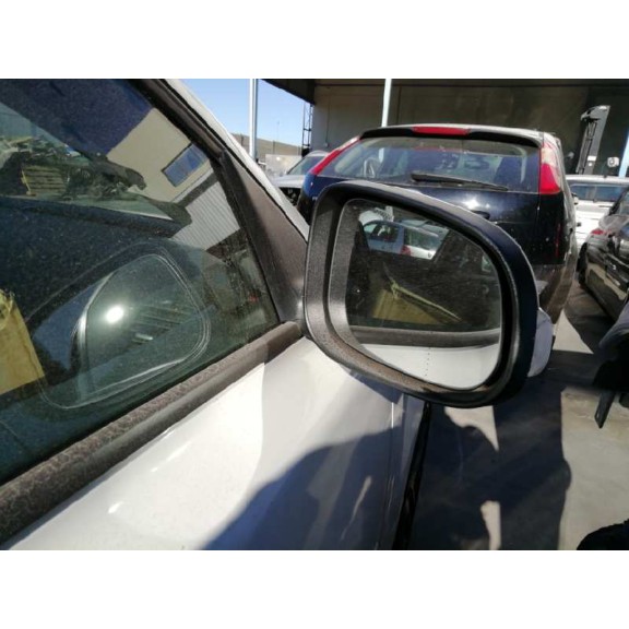 volvo s40 berlina del año 2010