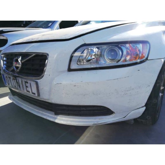 volvo s40 berlina del año 2010