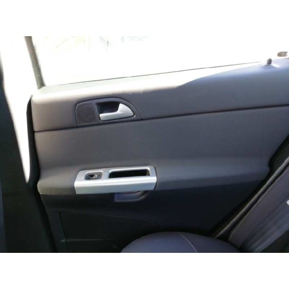 volvo s40 berlina del año 2010