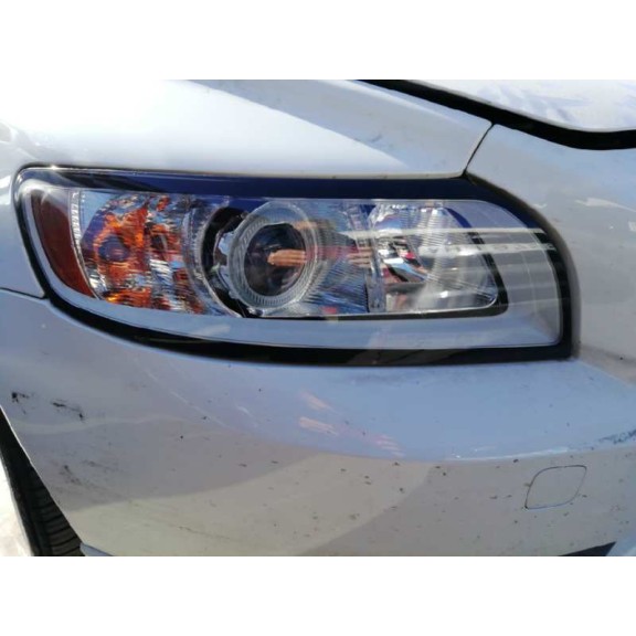 volvo s40 berlina del año 2010