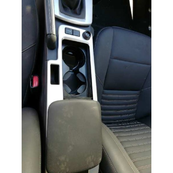 volvo s40 berlina del año 2010