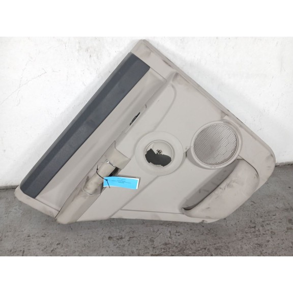 Recambio de guarnecido puerta trasera izquierda para jeep commander 3.0 crd cat referencia OEM IAM   