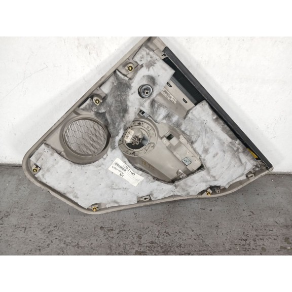 Recambio de guarnecido puerta trasera izquierda para jeep commander 3.0 crd cat referencia OEM IAM   