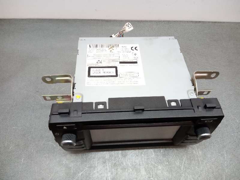 Recambio de sistema audio / radio cd para toyota auris active referencia OEM IAM CVVS02F3AE NAVEGADOR 8614002010