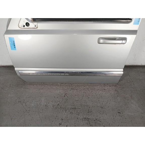 Recambio de puerta delantera izquierda para jeep commander 3.0 crd cat referencia OEM IAM   