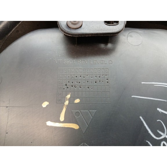 Recambio de apoyabrazos central para chrysler jeep gr.cherokee (wh) 3.0 crd limited referencia OEM IAM vt5901rev  