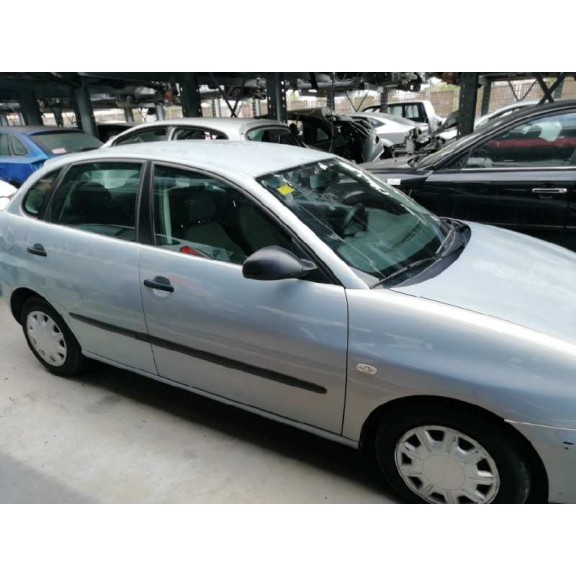 seat ibiza (6l1) del año 2004