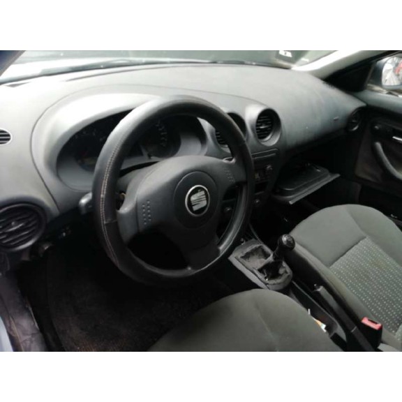seat ibiza (6l1) del año 2004