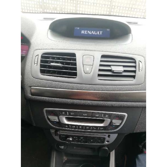 renault megane iii berlina 5 p del año 2014