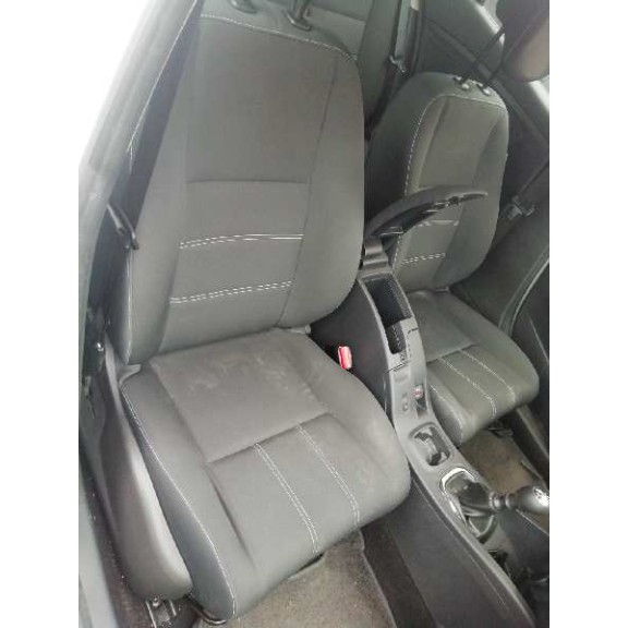 renault megane iii berlina 5 p del año 2014