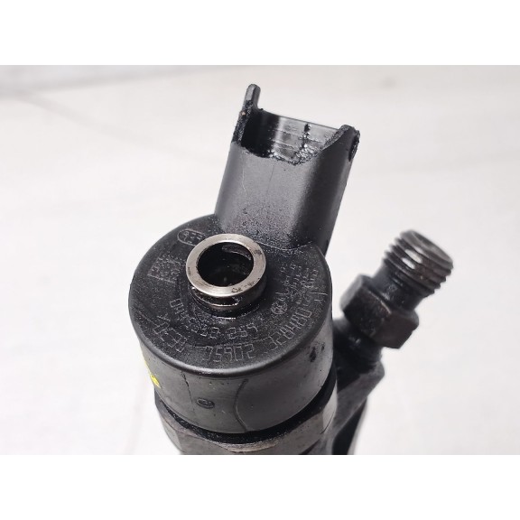 Recambio de inyector para peugeot 407 st sport referencia OEM IAM 0445110259  