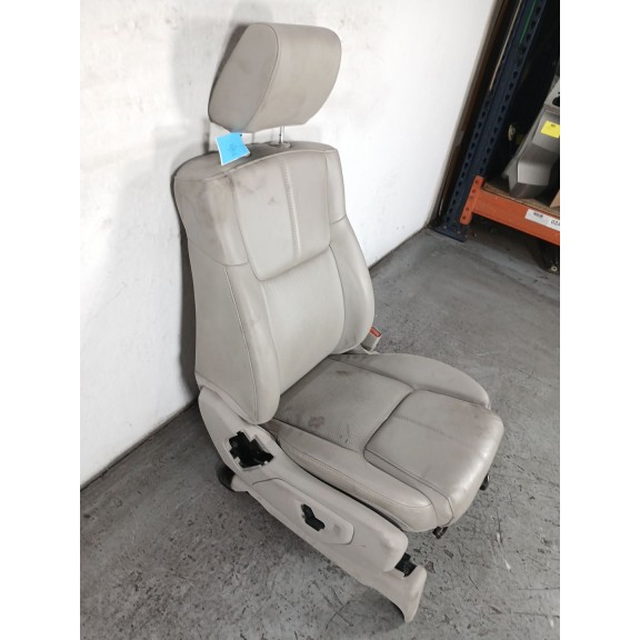 Recambio de asiento delantero derecho para jeep commander 3.0 crd cat referencia OEM IAM   
