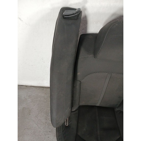 Recambio de asientos traseros para kia optima business referencia OEM IAM   
