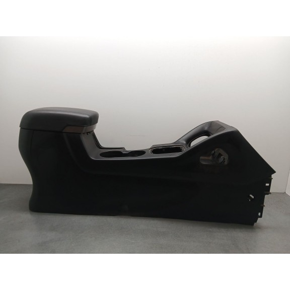 Recambio de apoyabrazos central para hyundai ix35 classic 2wd referencia OEM IAM 846302y000  