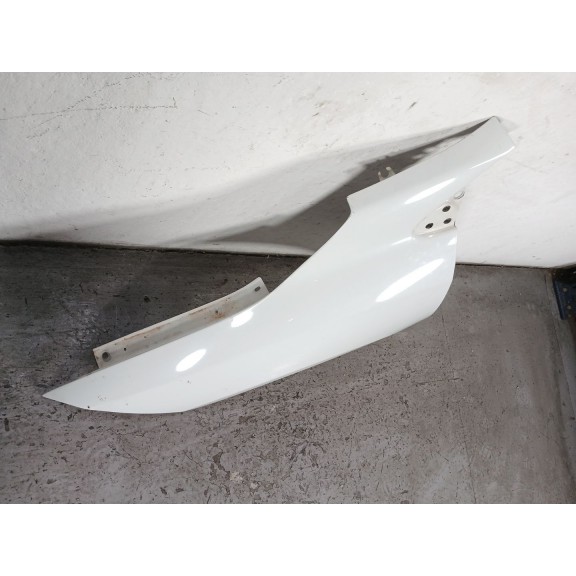 Recambio de aleta delantera izquierda para renault megane iii berlina 5 p expression referencia OEM IAM   