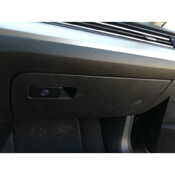 volkswagen passat variant (3g5) del año 2015