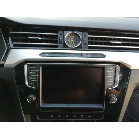 volkswagen passat variant (3g5) del año 2015