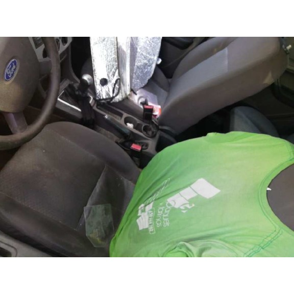 ford focus berlina (cap) del año 2006