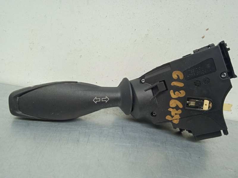 Recambio de mando intermitentes para ford fiesta (ccn) referencia OEM IAM 8A6T13335AD  
