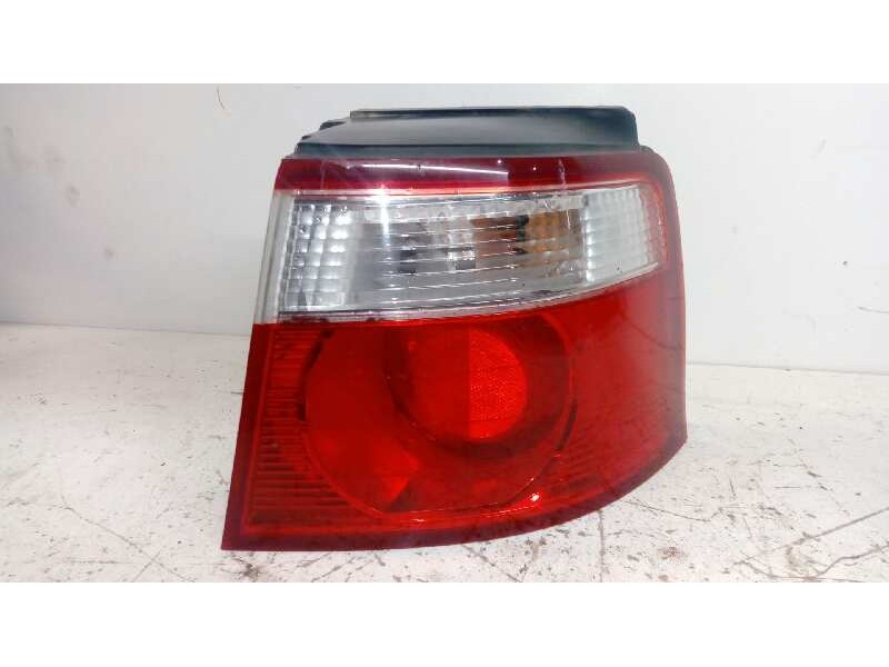 Recambio de piloto trasero derecho para kia carens 1.6 cat referencia OEM IAM   