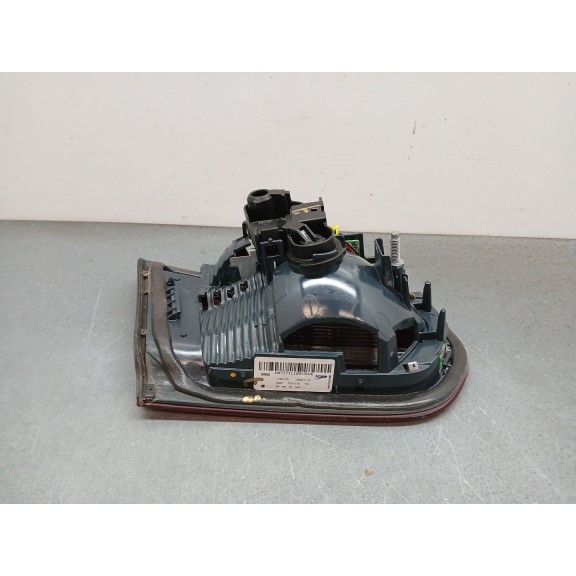 Recambio de piloto trasero derecho interior para bmw 3 touring (f31) 320 d referencia OEM IAM 7371112  