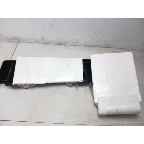 Recambio de cuadro instrumentos para renault megane e-tech suv ev40 referencia OEM IAM 680504985r  