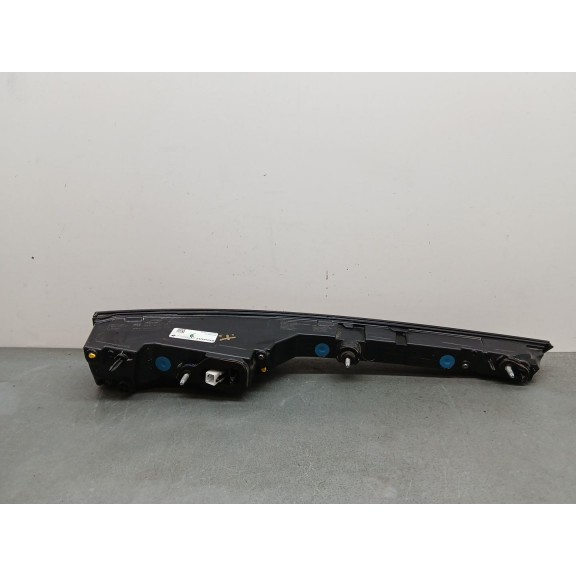 Recambio de piloto trasero derecho interior para renault megane e-tech suv ev40 referencia OEM IAM 265508845r  