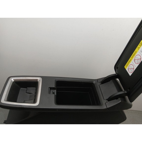 Recambio de apoyabrazos central para renault megane e-tech suv ev40 referencia OEM IAM   