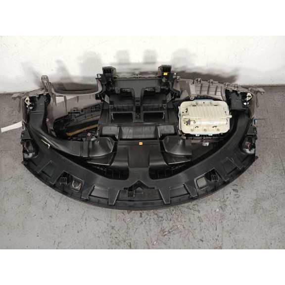 Recambio de salpicadero para renault scenic iii dynamique referencia OEM IAM 1012142001  
