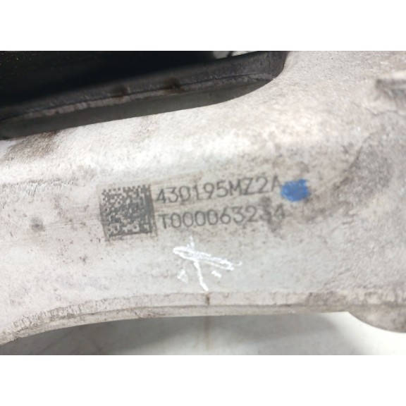 Recambio de mangueta trasera izquierda para renault megane e-tech suv ev40 referencia OEM IAM   