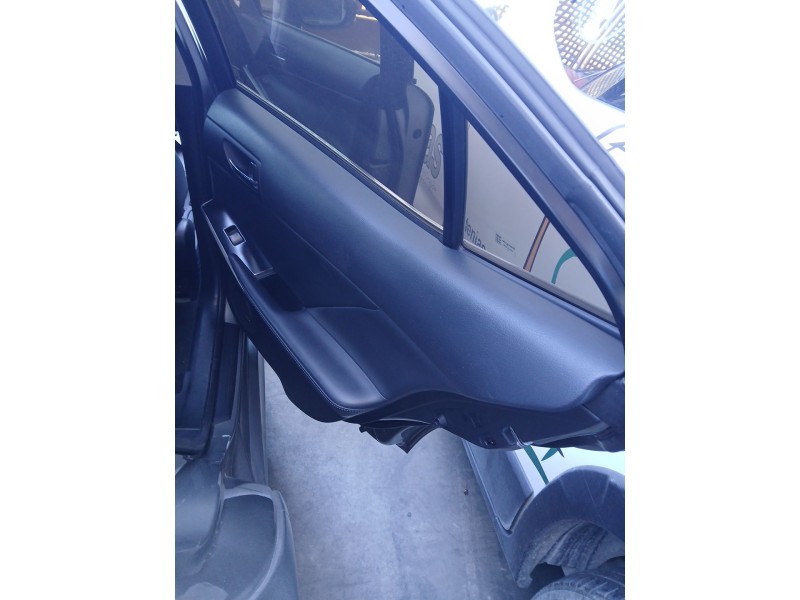 Recambio de guarnecido puerta trasera derecha para lexus is iii (_e3_) 300h (ave30_) referencia OEM IAM   