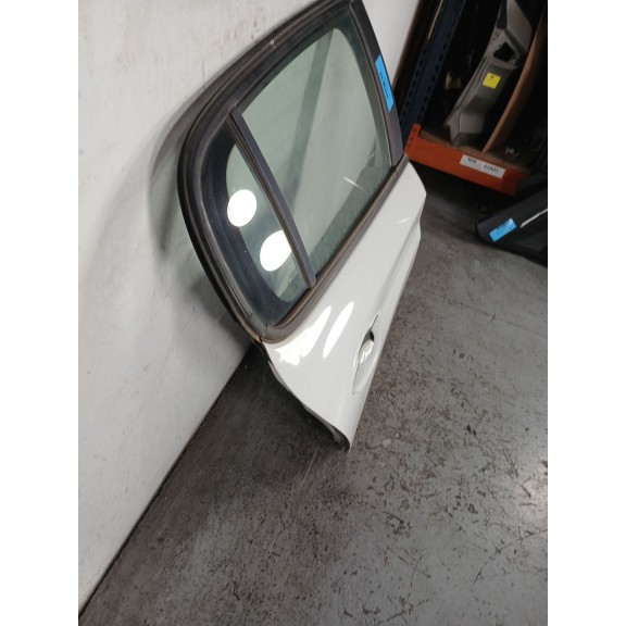 Recambio de puerta trasera derecha para peugeot 208 (p2) active referencia OEM IAM   