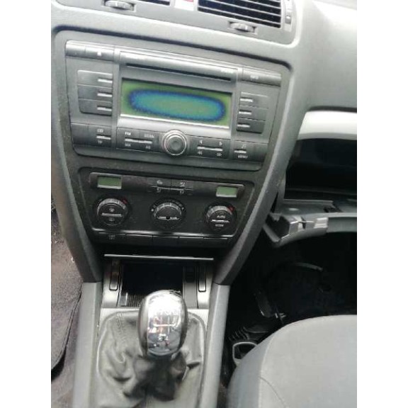 skoda octavia berlina (1z3) del año 2005