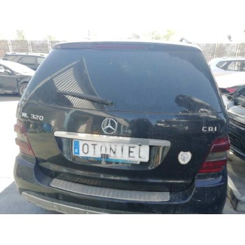 PORTON TRASERO A1647400105 A1647400105