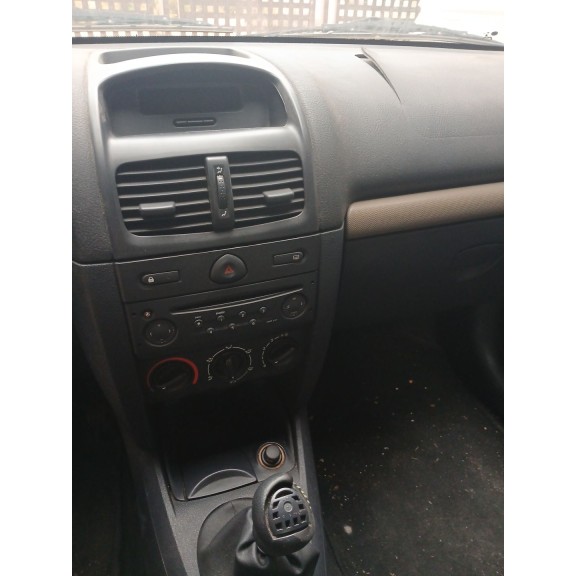 renault clio ii (bb_, cb_) del año 2004