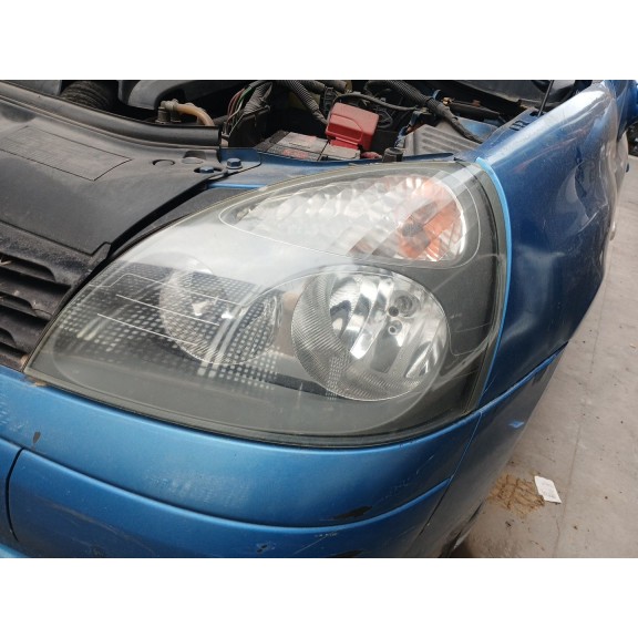 Recambio de faro izquierdo para renault clio ii (bb_, cb_) 1.5 dci (b/cb07) referencia OEM IAM   