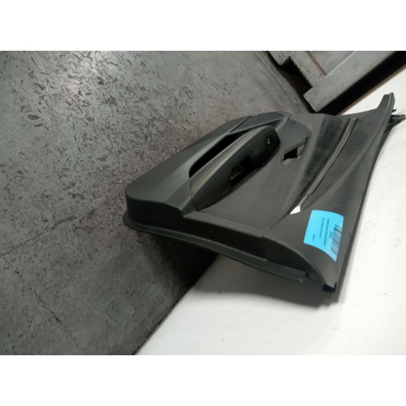 Recambio de guarnecido puerta delantera derecha para renault megane e-tech suv ev40 referencia OEM IAM   