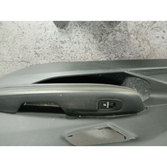 Recambio de guarnecido puerta delantera derecha para renault megane e-tech suv ev40 referencia OEM IAM   