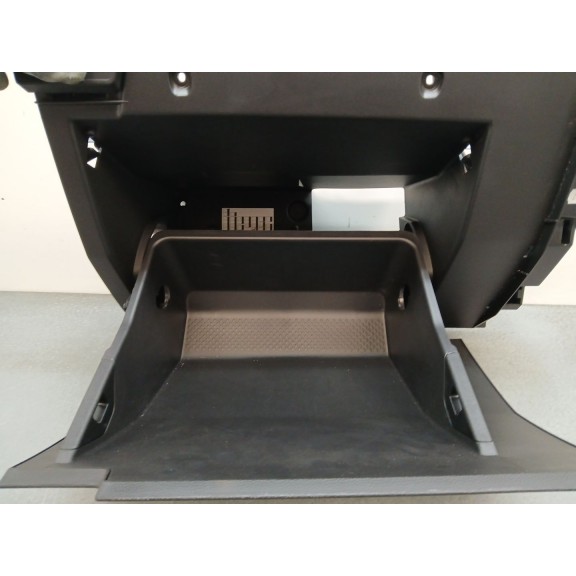 Recambio de guantera para renault megane e-tech suv ev40 referencia OEM IAM 685223395r 00241970 