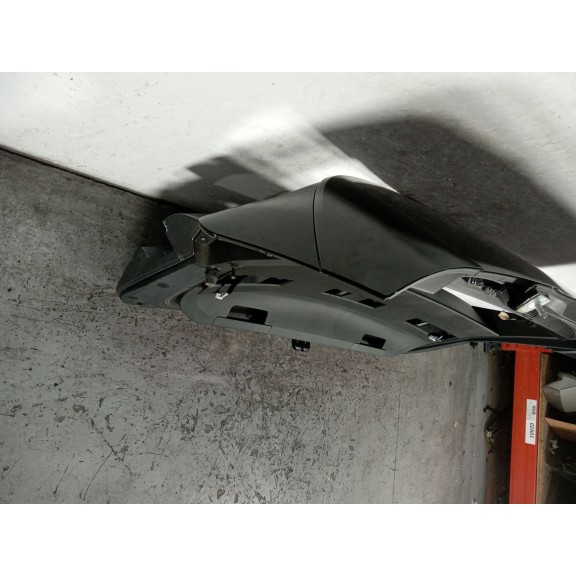 Recambio de porton trasero para renault megane e-tech suv ev40 referencia OEM IAM   