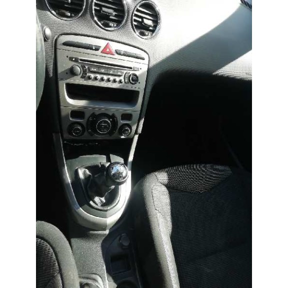 peugeot 308 del año 2010