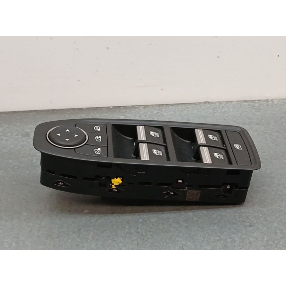Recambio de mando elevalunas delantero izquierdo para renault megane e-tech suv ev40 referencia OEM IAM 254100000r  