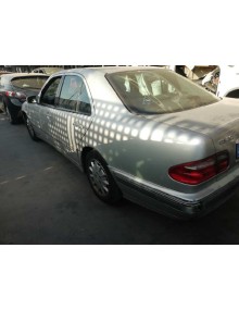 mercedes-benz clase e (w210) berlina diesel del año 2001